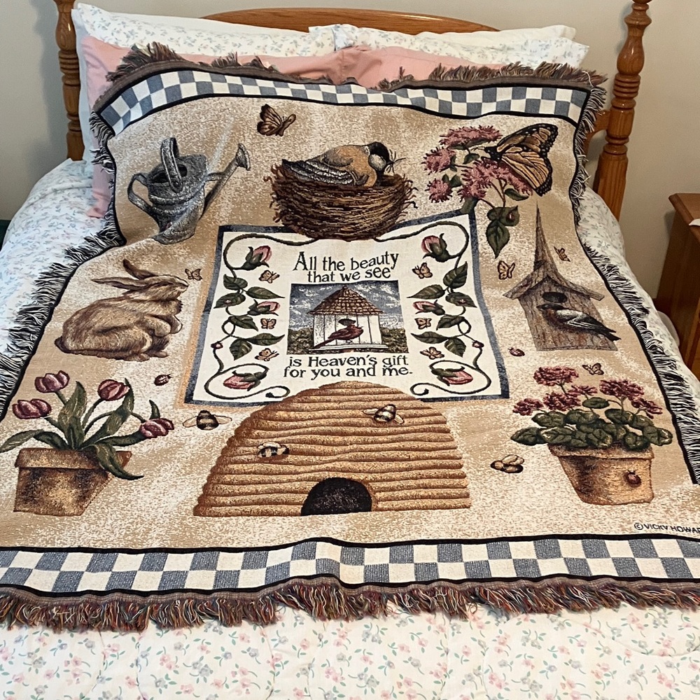 Nature-Inspired Woven Throw Blanket
